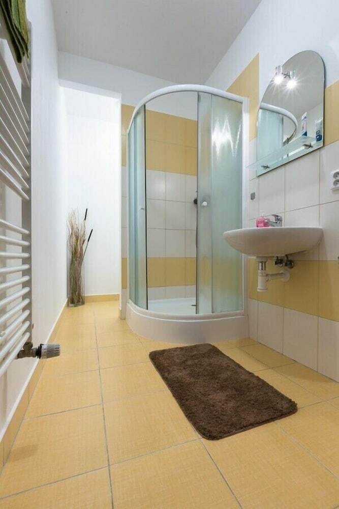 Apartsee Living I.