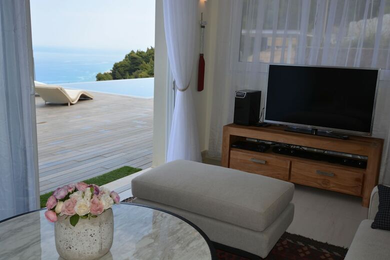 Okeanos Luxury Villas - Resort & Hotel