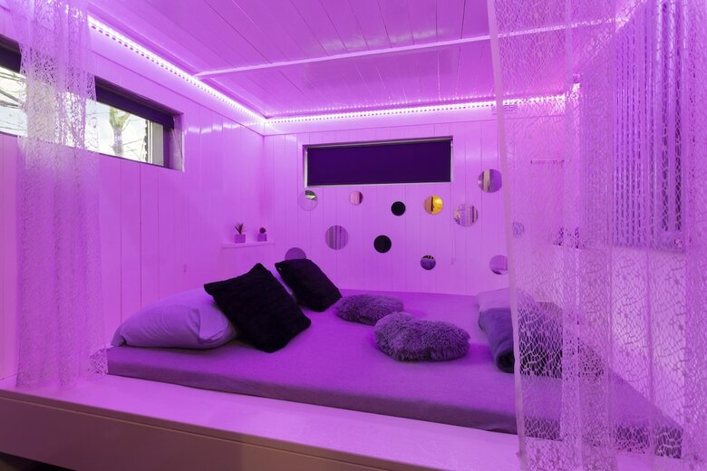 Bed & Breakfast Home Sleep Home