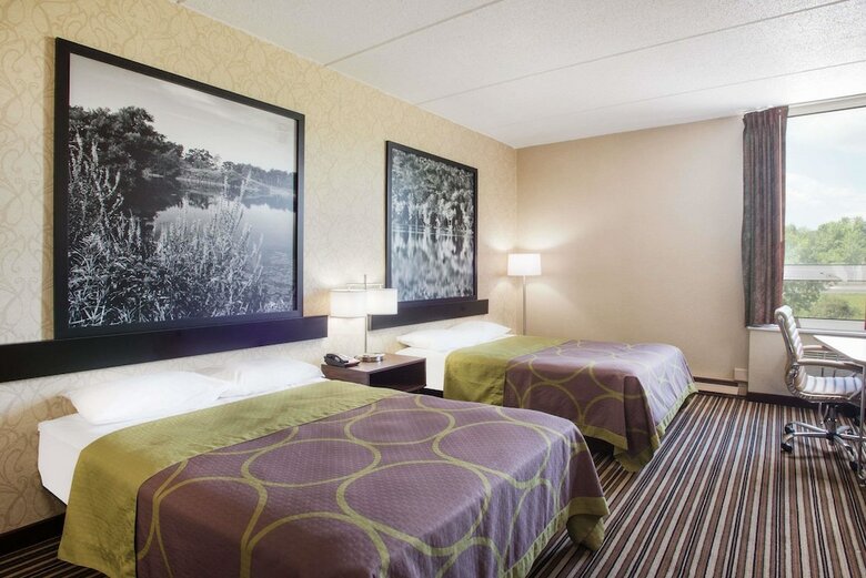 Motel Super 8 By Wyndham Plattsburgh
