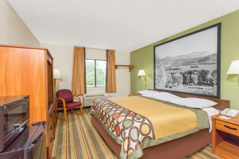 Hotel Super 8 By Wyndham Bedford