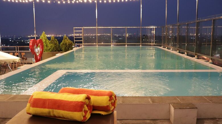 Pakons Prime Hotel