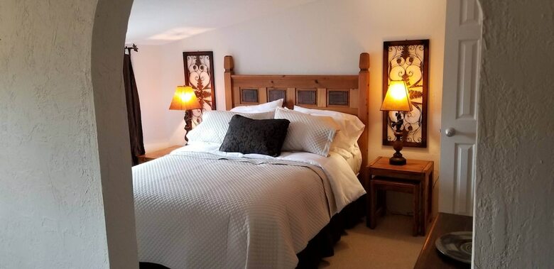 Posada Lily Creek Lodge