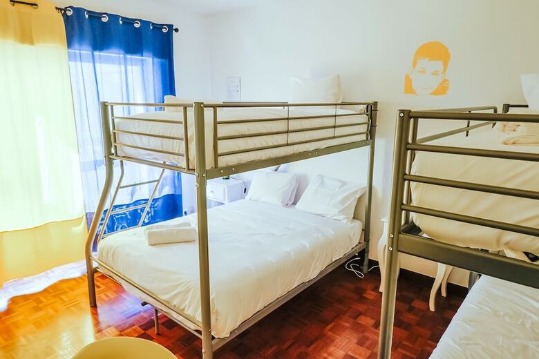 Hostal Help Yourself Hostels - Restelo