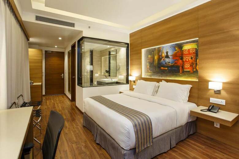 Hotel Ambassador By Ace Hotels