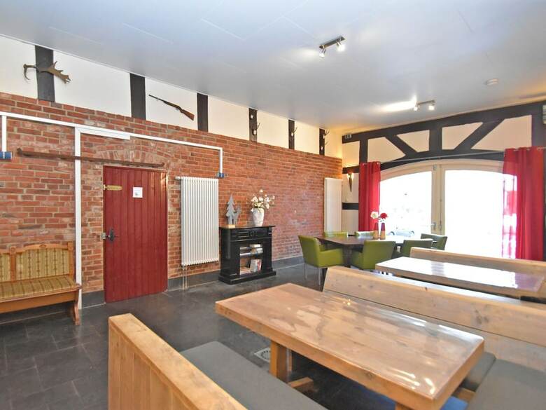 Spacious Apartment In Ober-waroldern With Sauna