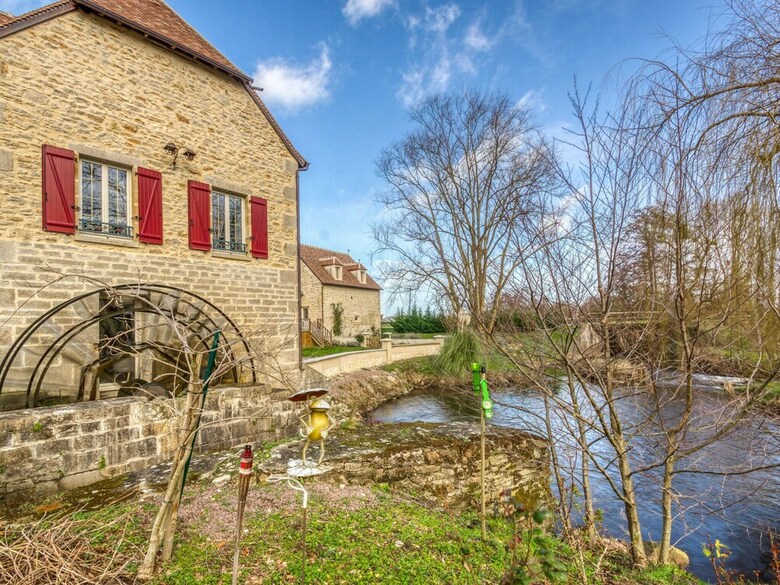 Former Cosy Mill In Charenton-du-cher, Bathing Below