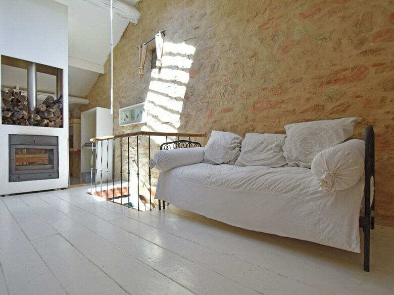 Cozy Villa In Languedoc-roussillon With Private Pool