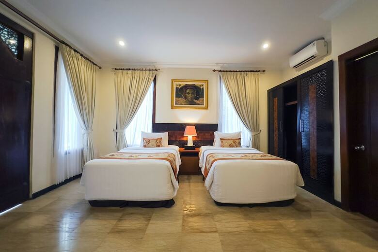 Hotel Ombak Sunset