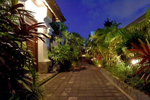 Hostal La House