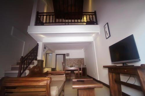 Hostal La House