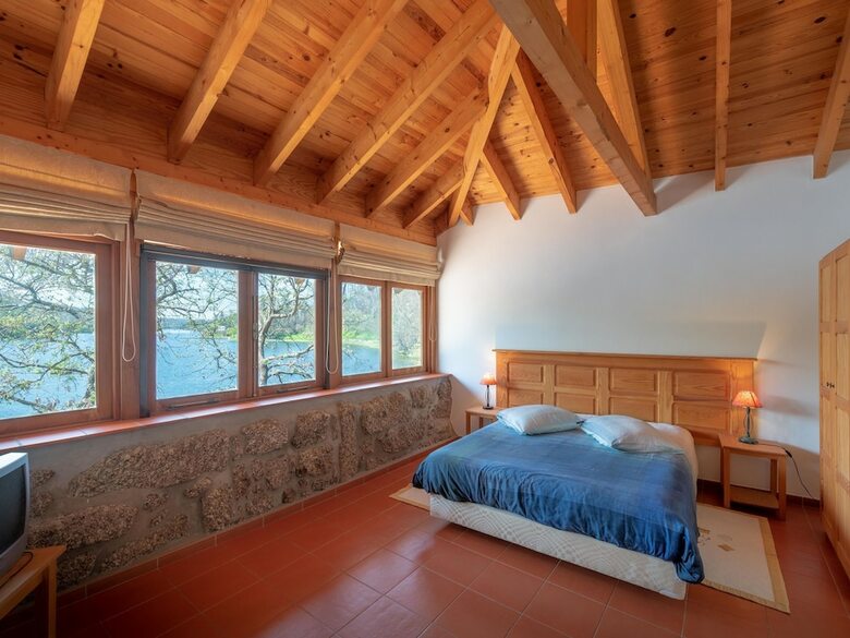 Traditional Mansion In Treixedo With Swimming Pool
