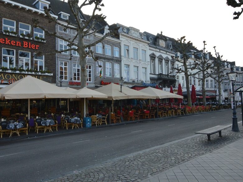 Charming Holiday Home In Heerlen With Terrace