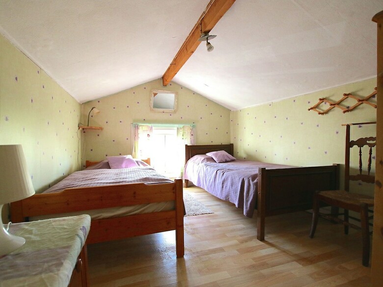 Peaceful Chalet In Transinne With Patio