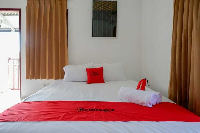 Hotel Reddoorz @ Tomia Island Wakatobi