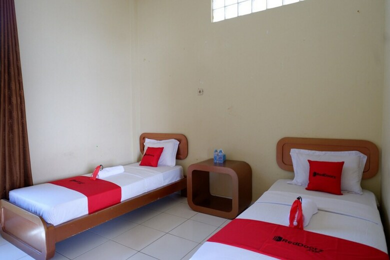Reddoorz @ Hotel Horas Palopo