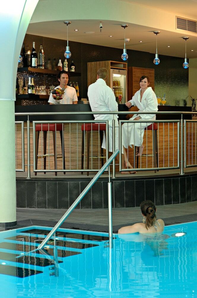 Moselstern-parkhotel Kr�hennest
