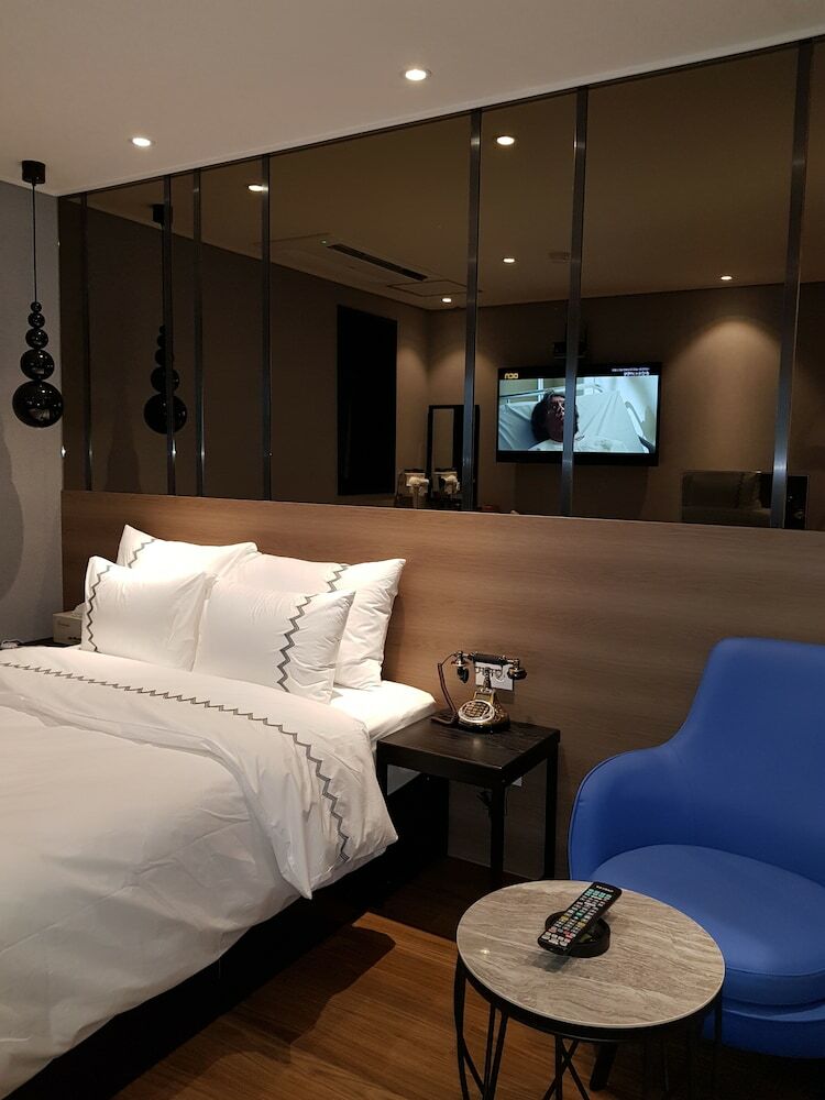 Mari Hotel