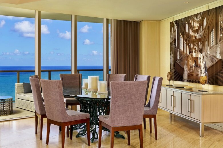 Hotel The St. Regis Bal Harbour Resort