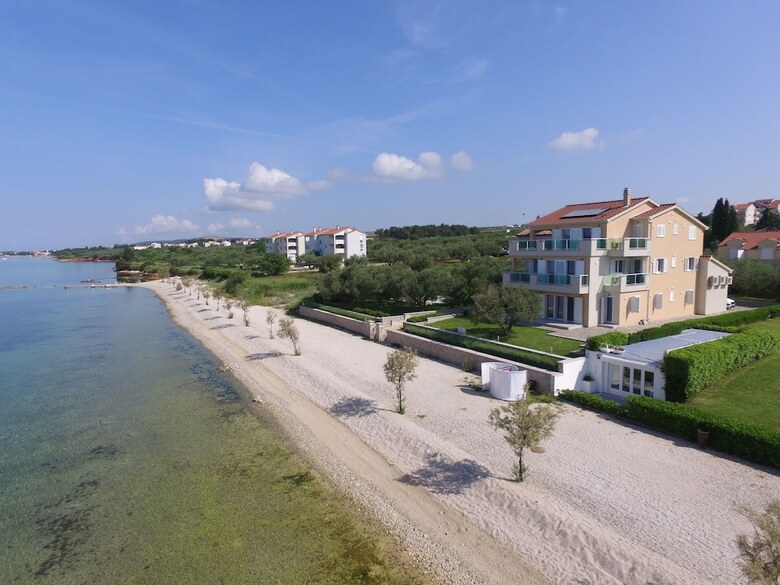Apartments Citrine On The Beach
