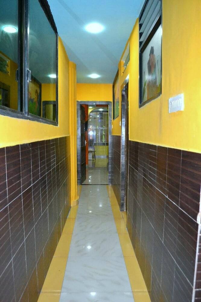 Hotel Mrignayani Pachmarhi