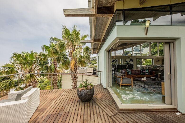 Apartamentos Lobster Villa
