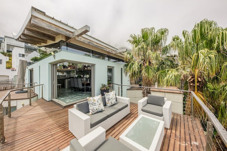 Apartamentos Lobster Villa