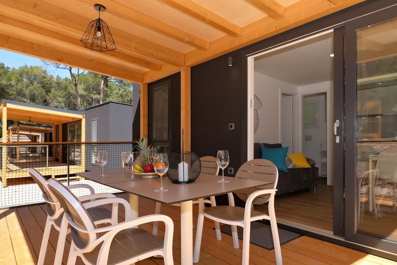 Pine Beach Pakostane Mobile Homes And Campsite