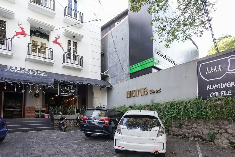 Heine Hotel