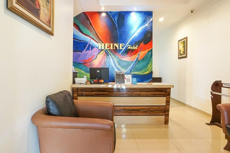 Heine Hotel