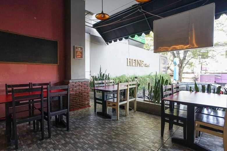 Heine Hotel