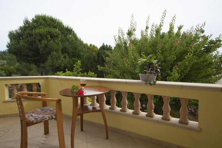 Apartamentos Beach Flat With Garden, Jacuzzi, Bbq