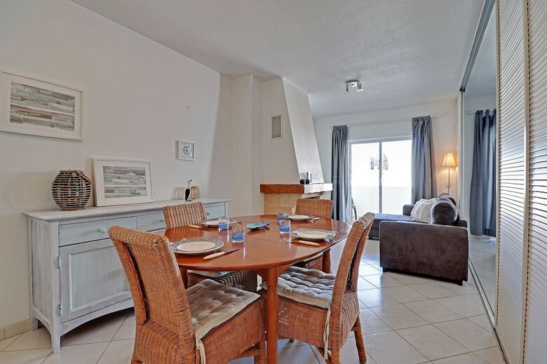 Apartamentos Albufeira Delight With Pool By Homing