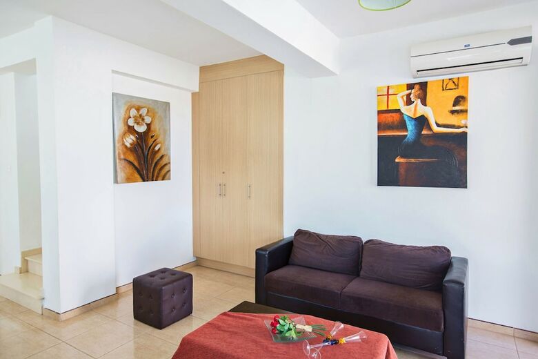 Avra Villa 54