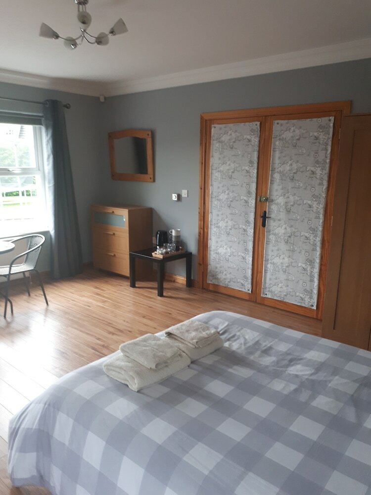 Bed & Breakfast Evaron House