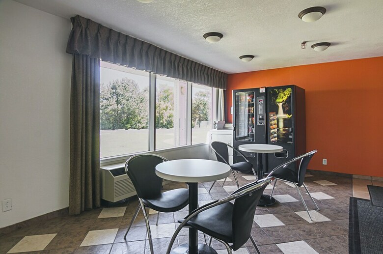 Motel Budget Inn-rockford