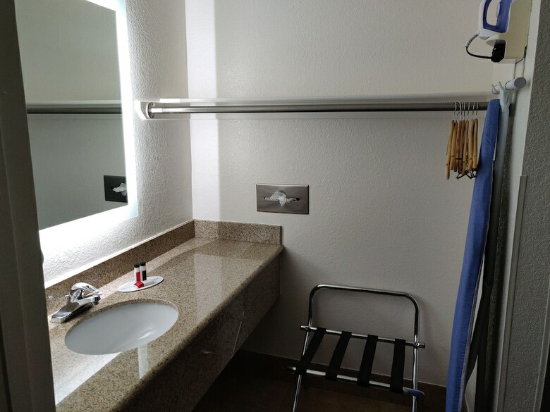 Hotel Howard Johnson By Wyndham Holbrook