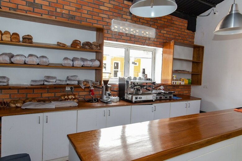 Hotel La Villa Cafe & Suites