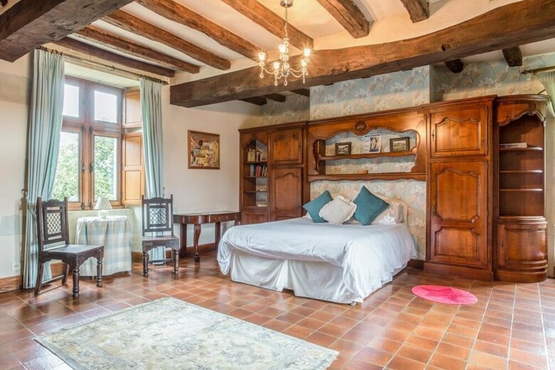 Villa 17th Century Manor House