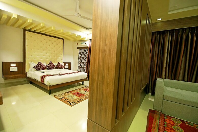 Hotel Sunflower