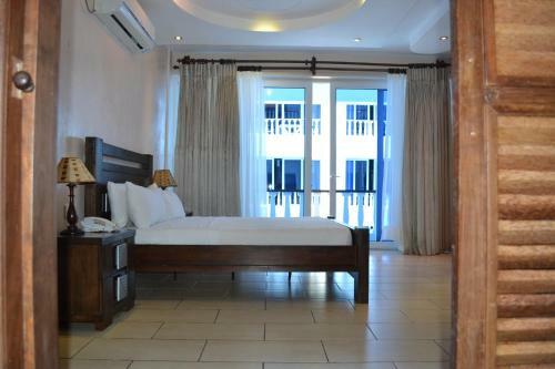 Aparthotel Cowrie Shell Beach Apartments
