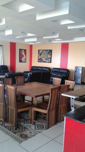 Aparthotel Cowrie Shell Beach Apartments