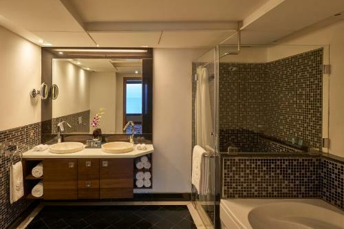 Safir Hotel And Residences Kuwait