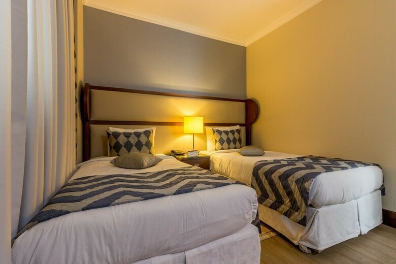 Hotel Azdif