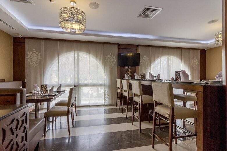 Hotel Azdif