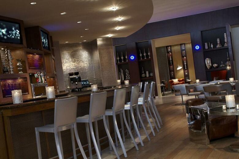 Renaissance St. Louis Airport Hotel