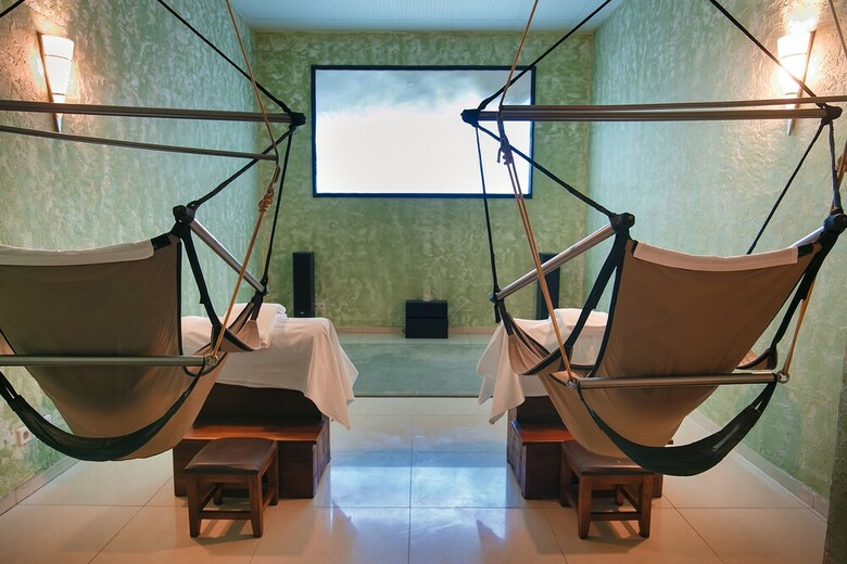 Tsunami Spa Hotel