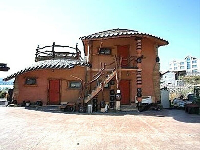 Tongyeong Gigasolsol Pension
