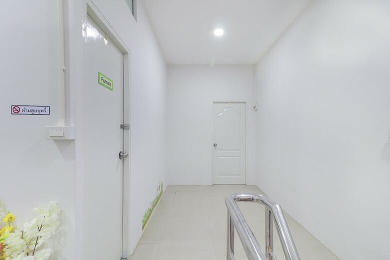 Hostal Oyo 724 Green Light Cafe&bed Hostel