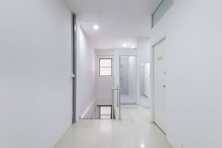 Hostal Oyo 724 Green Light Cafe&bed Hostel
